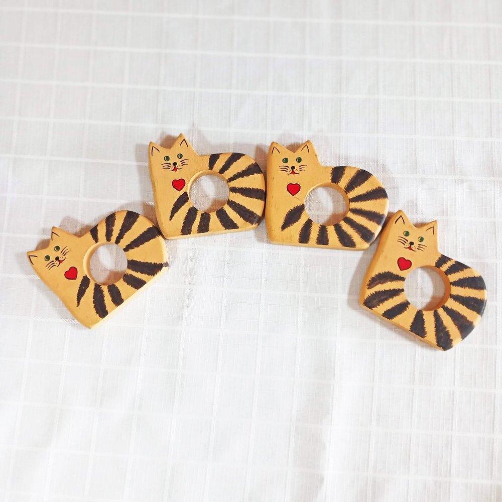 Knobler Wooden Cat Napkin Rings, Set of 4